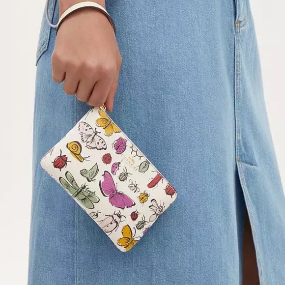 Coach Corner Zip Wristlet With Creature Print - Limited Edition -NWT - Picture 1 of 16